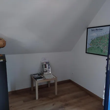 A La Campagne, Au Calme 住宿加早餐酒店 Monterolier